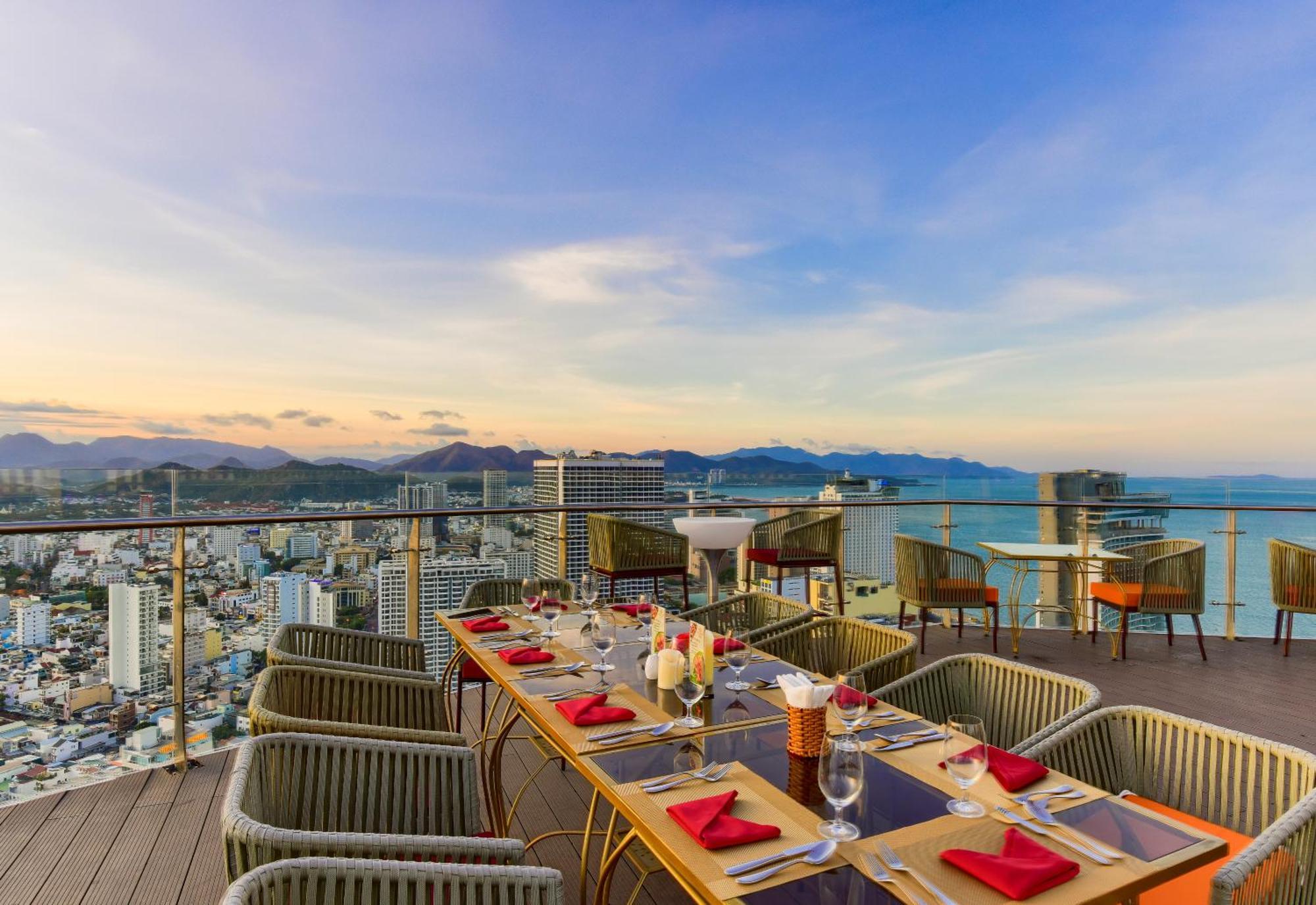 Regalia Gold Hotel Nha Trang Exterior foto